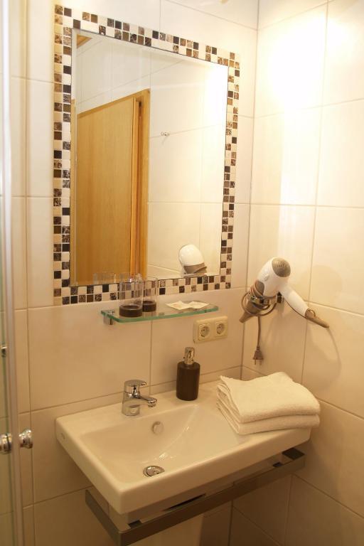 Hotel Haus Gertrud Simmerath Habitación foto